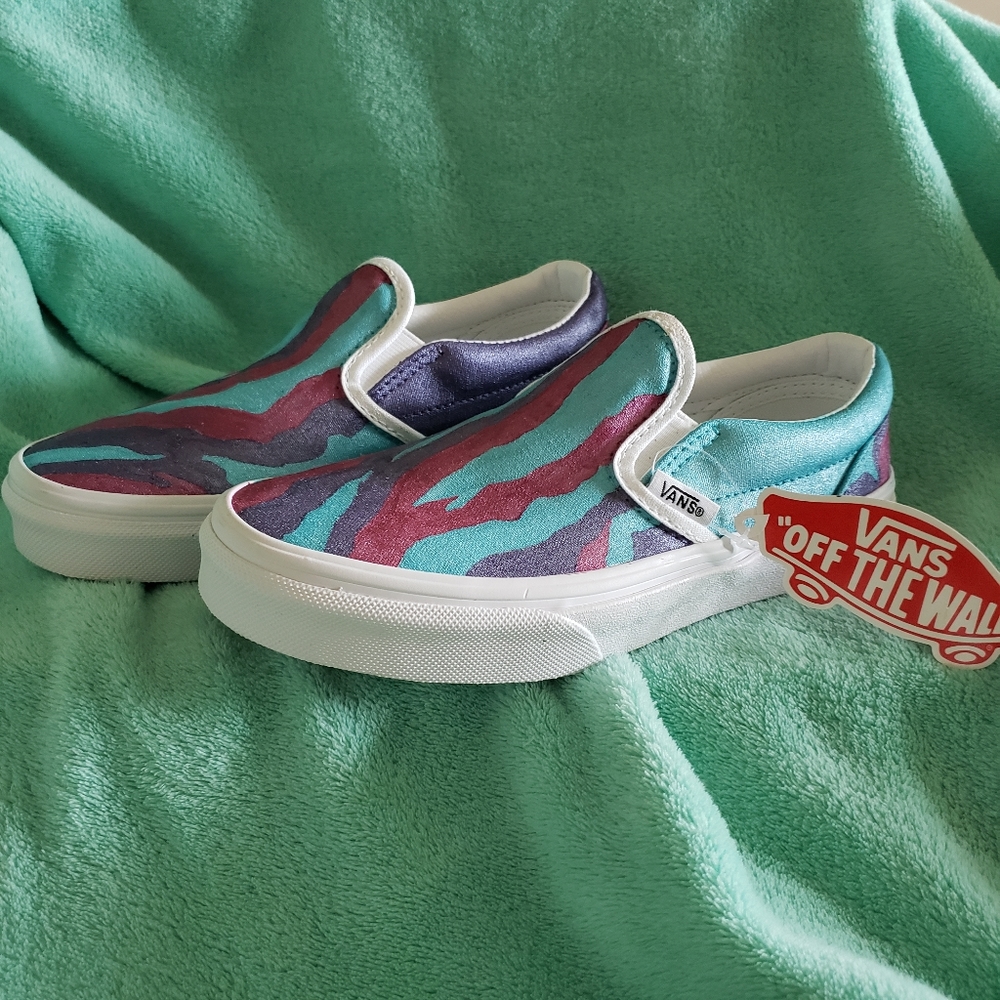 NWT Vans youth size 2.5
